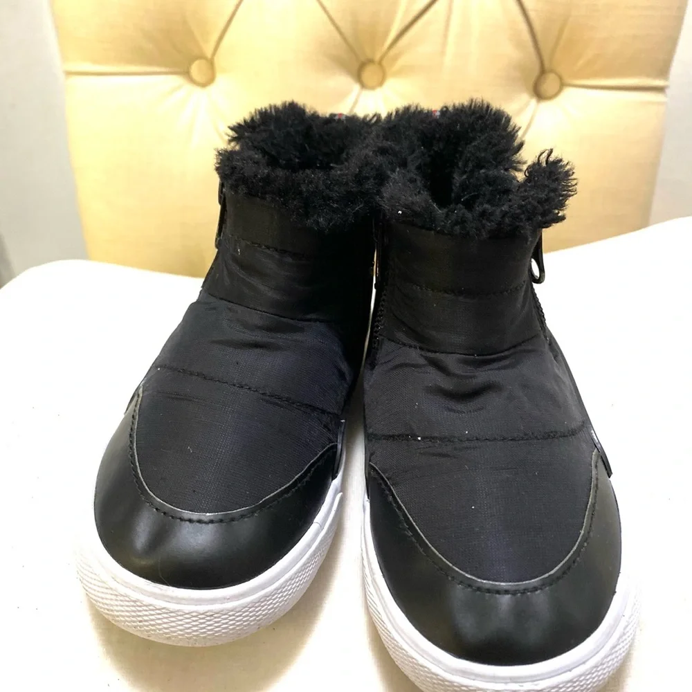 CAT & JACK Toddle Black Faux Fur lined Winter Boots with Zipper Sz 8 Kids Shoes